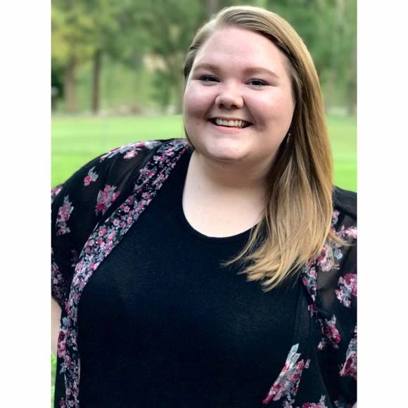 Meet your Posher, Paige - Picture 1 of 1